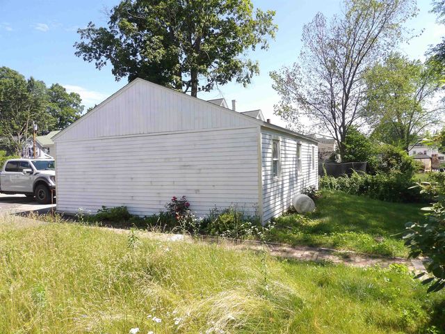25 Downing Street, Concord, NH 03301