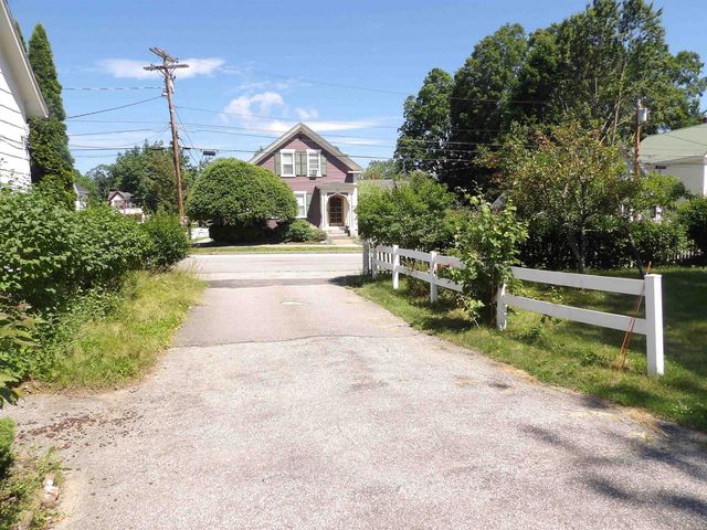 25 Downing Street, Concord, NH 03301