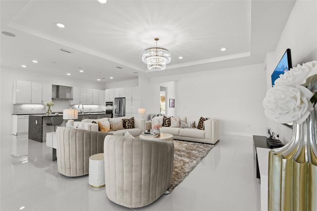 5060 KIVA CIRCLE, Bradenton, FL 34211