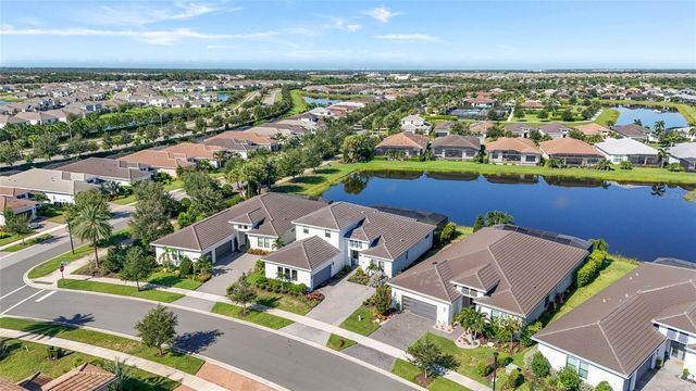 5060 KIVA CIRCLE, Bradenton, FL 34211