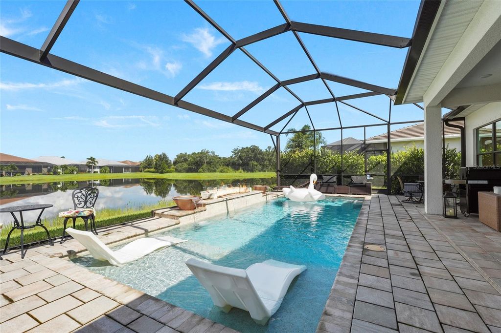 Image 14 of property listing at 5060 KIVA CIRCLE, Bradenton, FL 34211