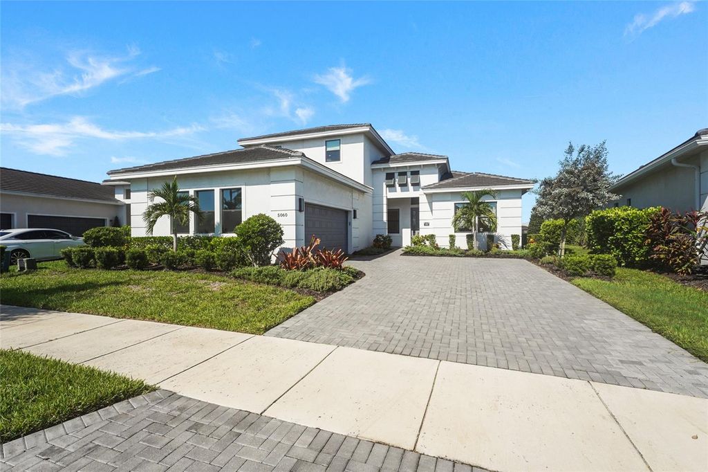 Image 17 of property listing at 5060 KIVA CIRCLE, Bradenton, FL 34211