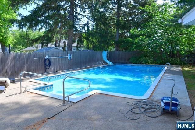 3-07 Dorothy Street, Fair Lawn, NJ 07410