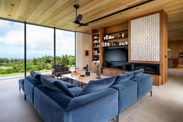 1642 W Kuiaha Rd, Haiku, HI 96708