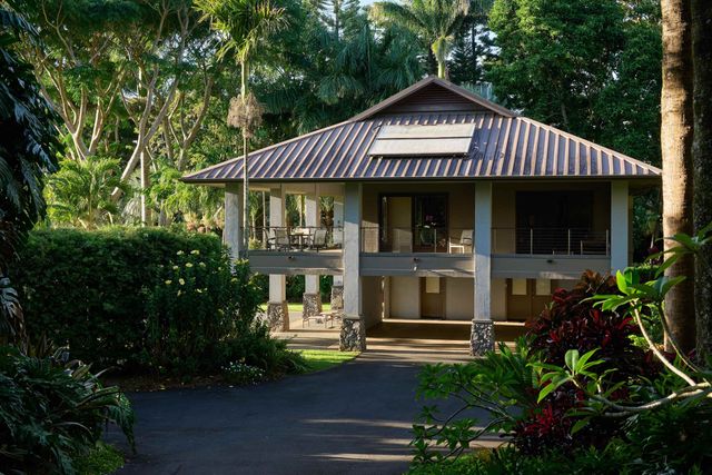 1642 W Kuiaha Rd, Haiku, HI 96708