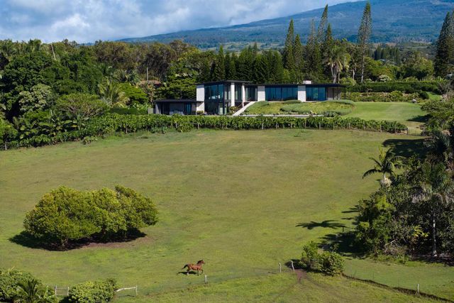 1642 W Kuiaha Rd, Haiku, HI 96708