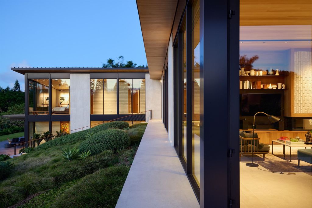 1642 W Kuiaha Rd, Haiku, HI 96708