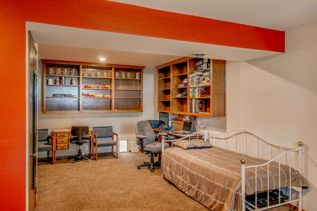 116 Hillview Drive, Joplin, MO 64804