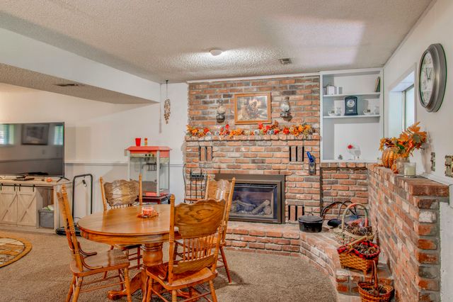 116 Hillview Drive, Joplin, MO 64804