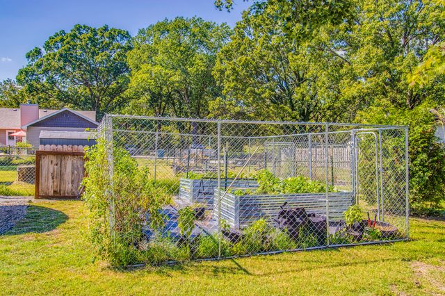 116 Hillview Drive, Joplin, MO 64804