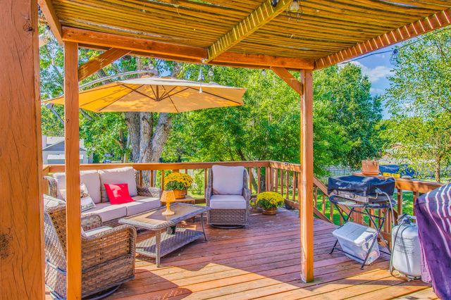 116 Hillview Drive, Joplin, MO 64804