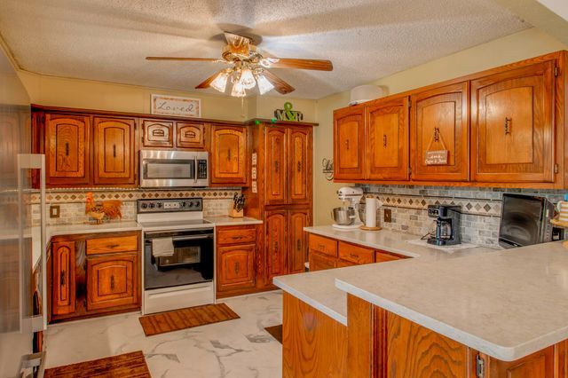 116 Hillview Drive, Joplin, MO 64804