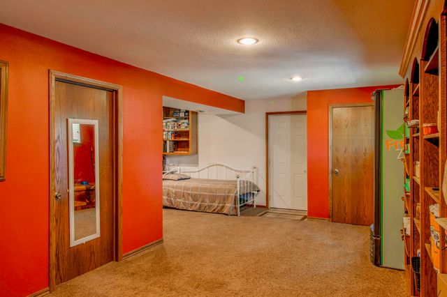 116 Hillview Drive, Joplin, MO 64804