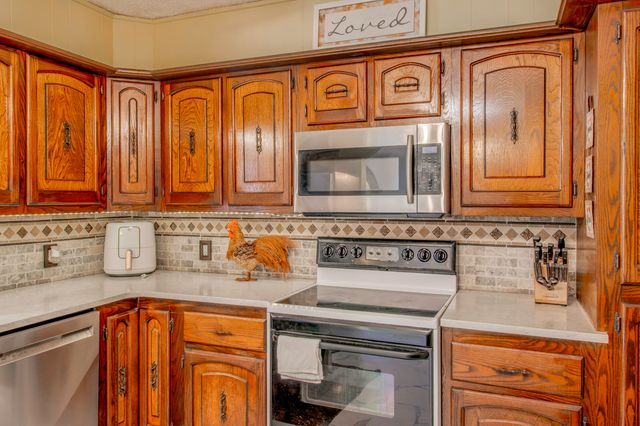 116 Hillview Drive, Joplin, MO 64804