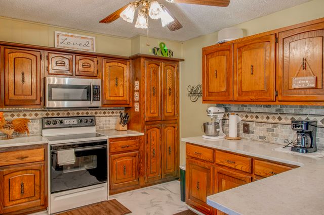 116 Hillview Drive, Joplin, MO 64804