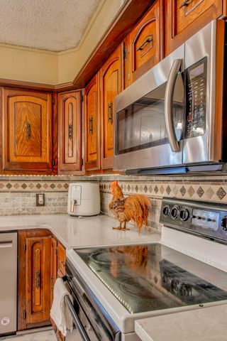 116 Hillview Drive, Joplin, MO 64804