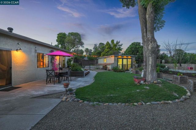 1941 Rainier Ct, Martinez, CA 94553