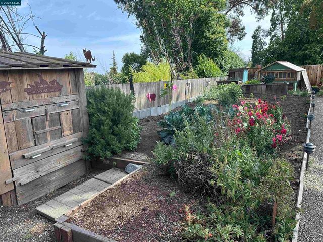 1941 Rainier Ct, Martinez, CA 94553