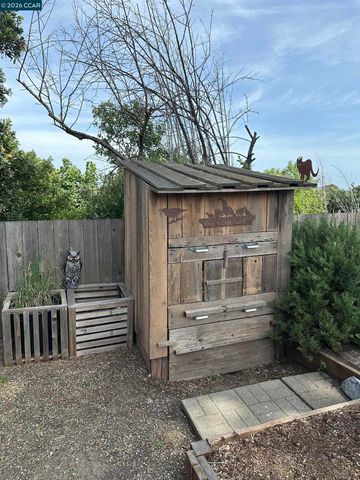 1941 Rainier Ct, Martinez, CA 94553