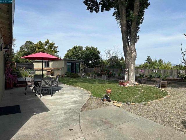 1941 Rainier Ct, Martinez, CA 94553