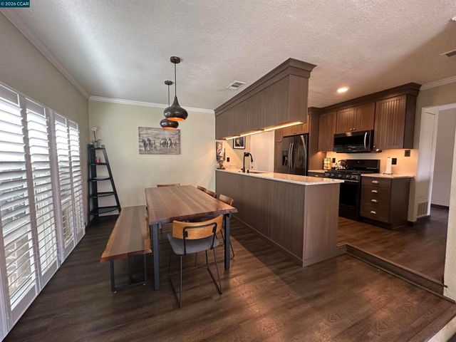 1941 Rainier Ct, Martinez, CA 94553