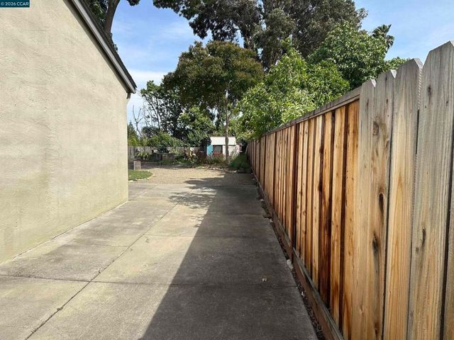 1941 Rainier Ct, Martinez, CA 94553