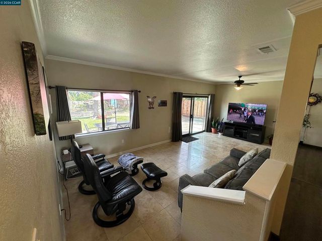 1941 Rainier Ct, Martinez, CA 94553