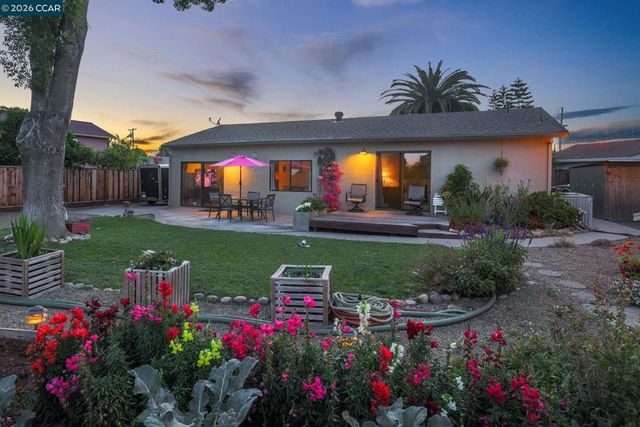 1941 Rainier Ct, Martinez, CA 94553