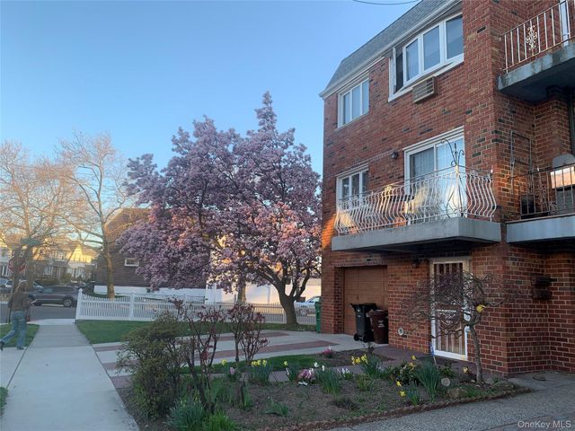 6432 77th Place, Middle Village, NY 11379