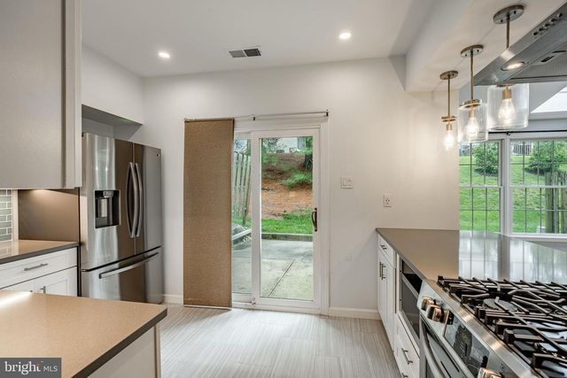 9 OAK LEAF LN, Downingtown, PA 19335