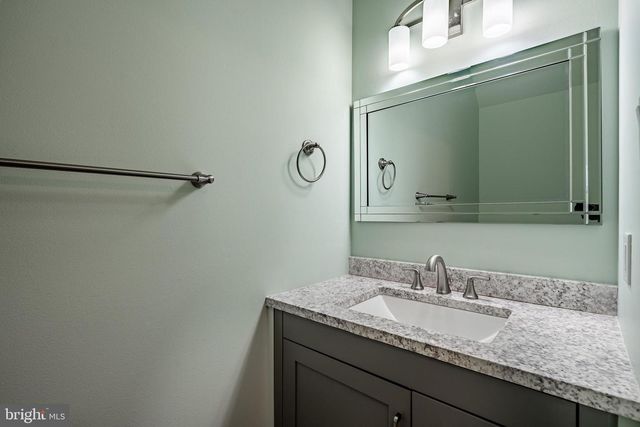 9 OAK LEAF LN, Downingtown, PA 19335