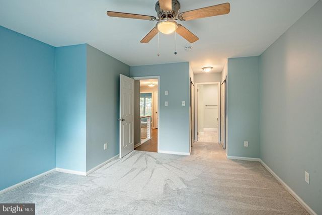 9 OAK LEAF LN, Downingtown, PA 19335