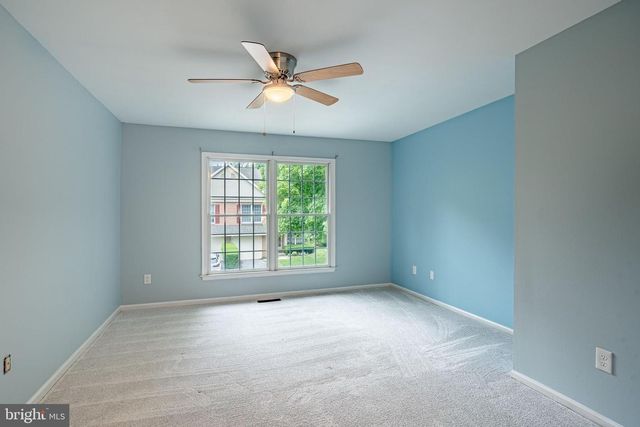 9 OAK LEAF LN, Downingtown, PA 19335