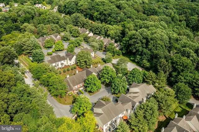9 OAK LEAF LN, Downingtown, PA 19335