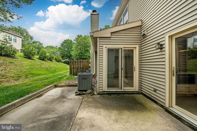 9 OAK LEAF LN, Downingtown, PA 19335