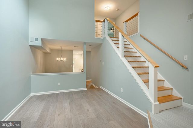 9 OAK LEAF LN, Downingtown, PA 19335