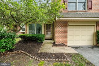 9 OAK LEAF LN, Downingtown, PA 19335