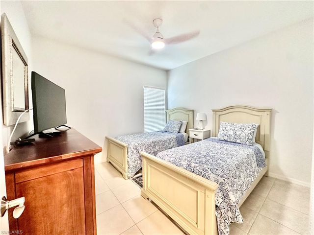 864 Tanbark DR # 102, Naples, FL 34108