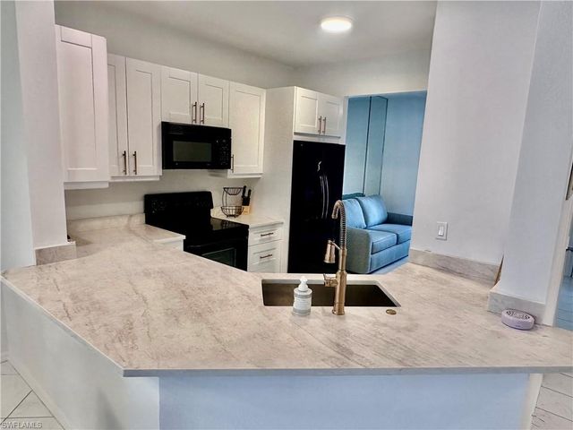 864 Tanbark DR # 102, Naples, FL 34108