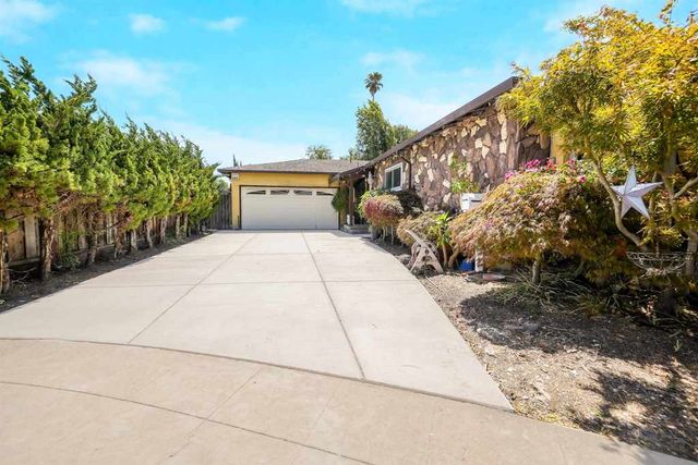 512 Teasdale Pl, Hayward, CA 94544