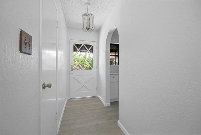 512 Teasdale Pl, Hayward, CA 94544