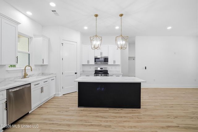 12470 Pineridge Court, Gulfport, MS 39503