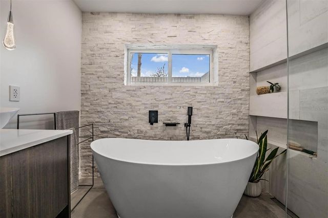 848 HILLSIDE DRIVE, Palm Harbor, FL 34683