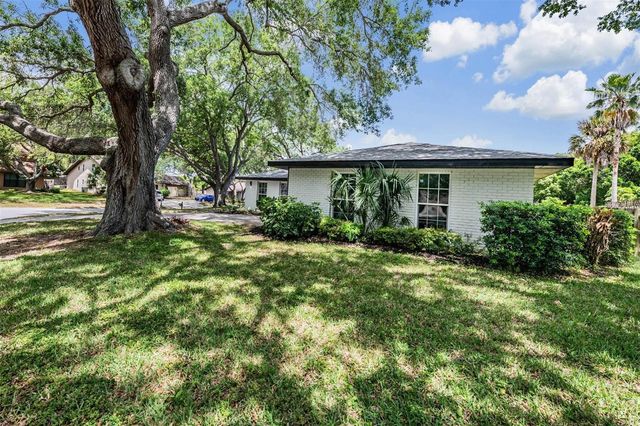 848 HILLSIDE DRIVE, Palm Harbor, FL 34683