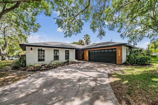 848 HILLSIDE DRIVE, Palm Harbor, FL 34683