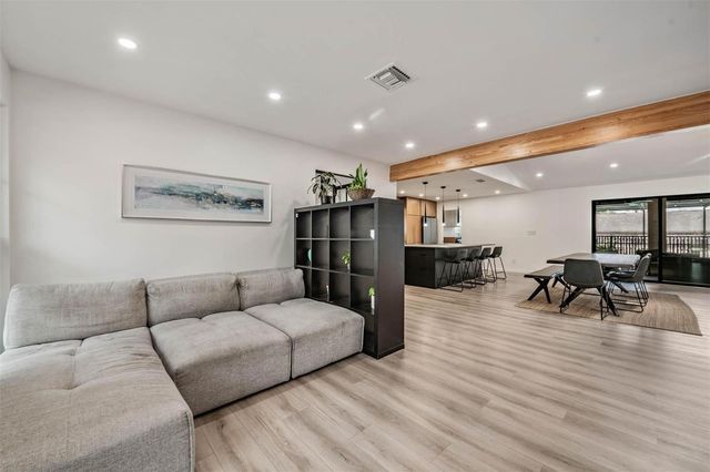 848 HILLSIDE DRIVE, Palm Harbor, FL 34683