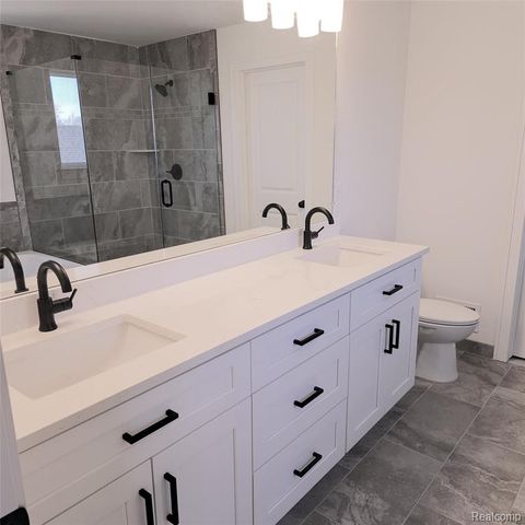 24092 Sawgrass Drive, Macomb, MI 48042