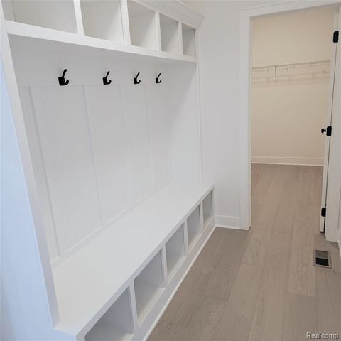 24092 Sawgrass Drive, Macomb, MI 48042