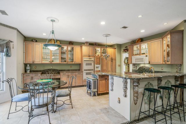 148 Country Club Drive, Commack, NY 11725