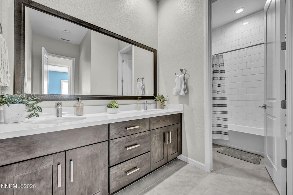 Image 20 of property listing at 8908 Suncreek Court, Reno, NV 89523
